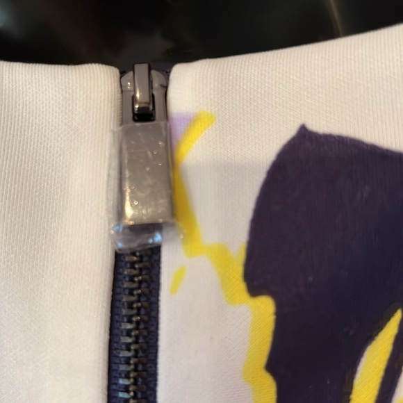 New Floral Cap Sleeve Dress - Picture 6 of 8